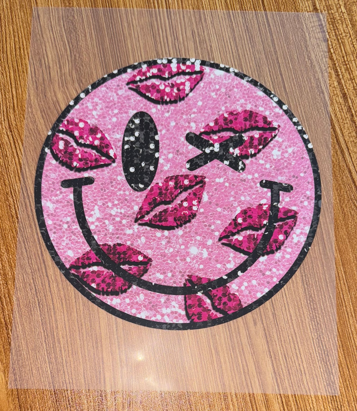 Pink lips smiley face