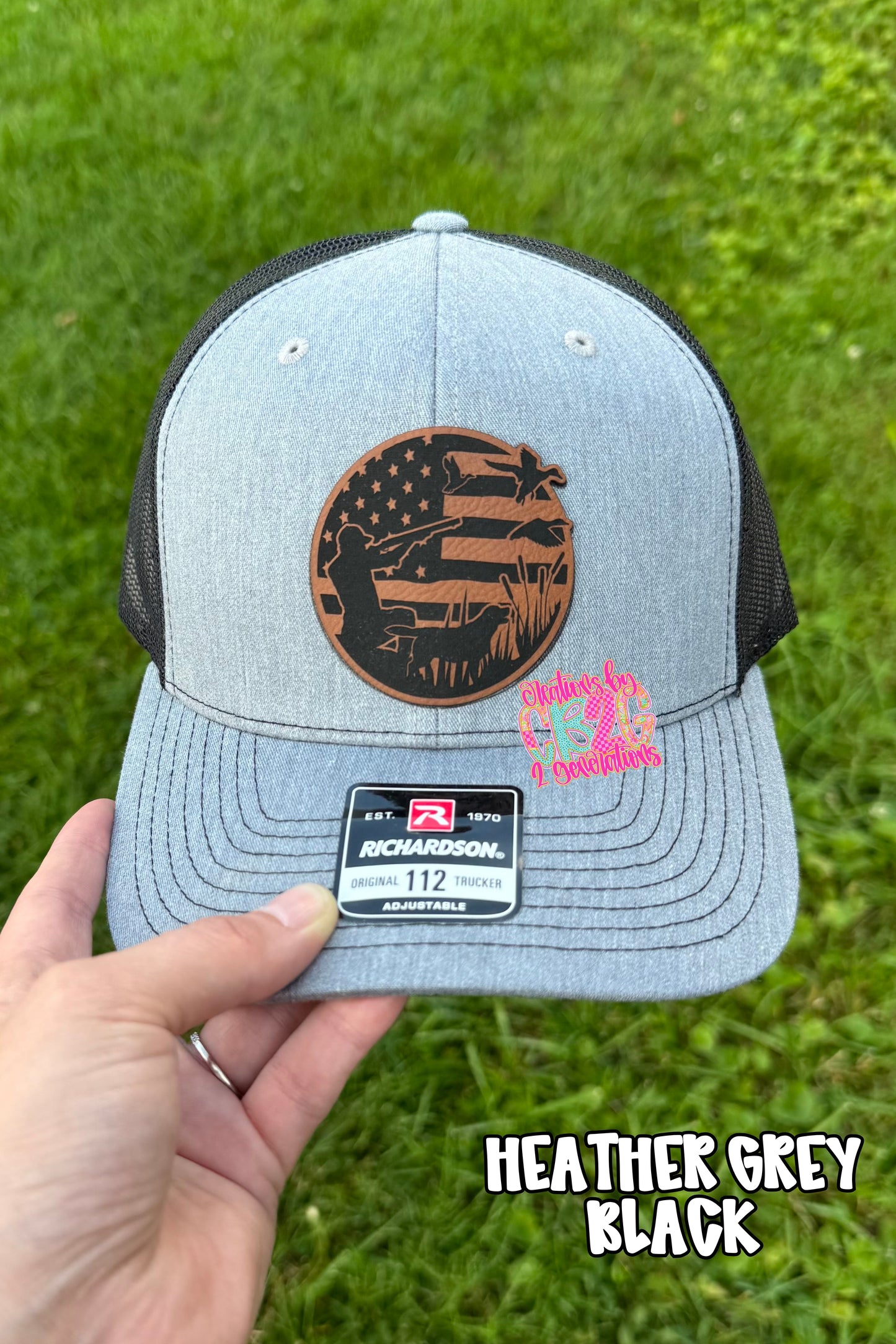 HUNTING WITH FLAG HAT