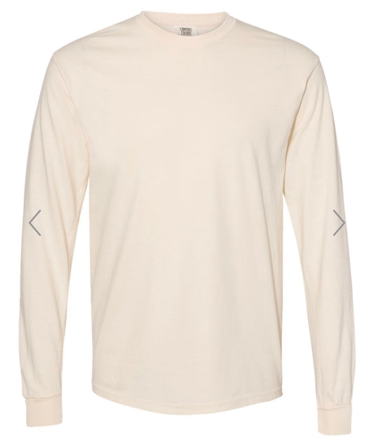 MEDIUM IVORY COMFORT COLORS - GARMENT-DYED HEAVYWEIGHT LONG SLEEVE T-SHIRT - 6014